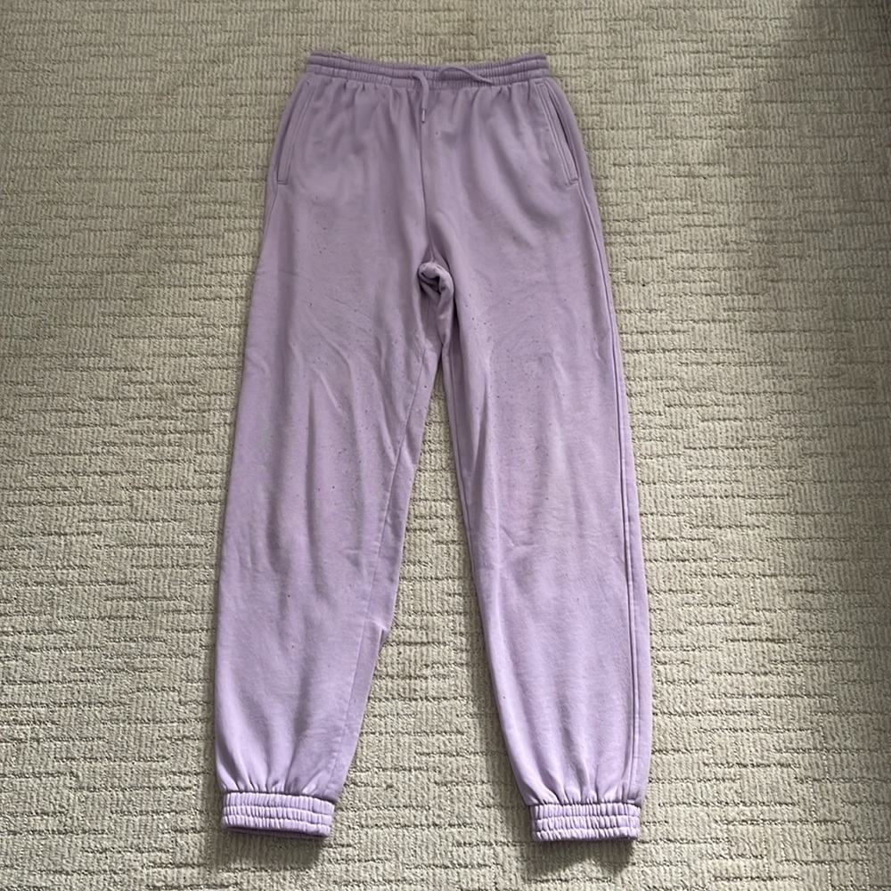 ❌SOLD❌ H&M 2 piece lilac sweatsuit - Picture 3 of 11
